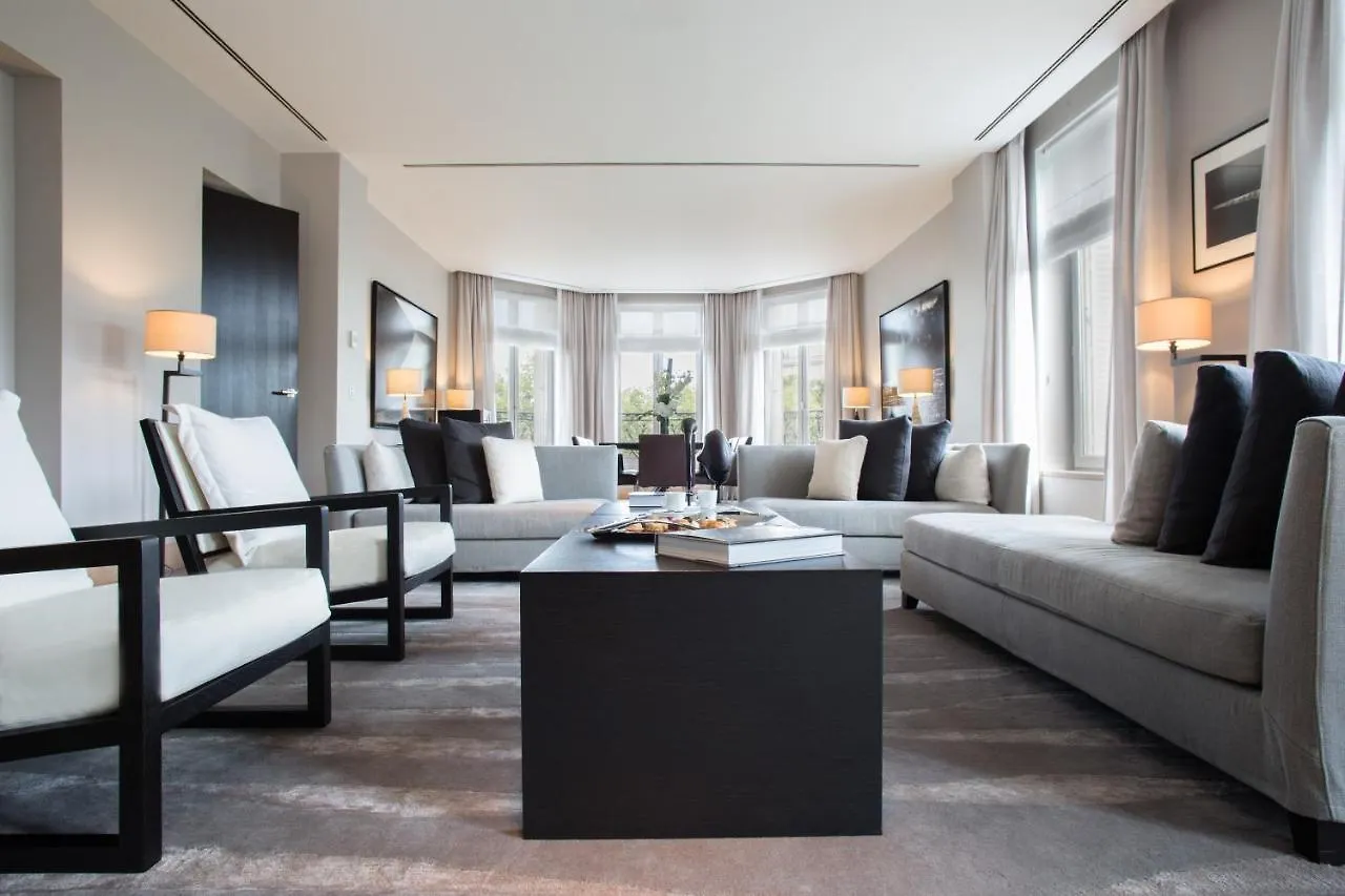 La Reserve Paris Apartments