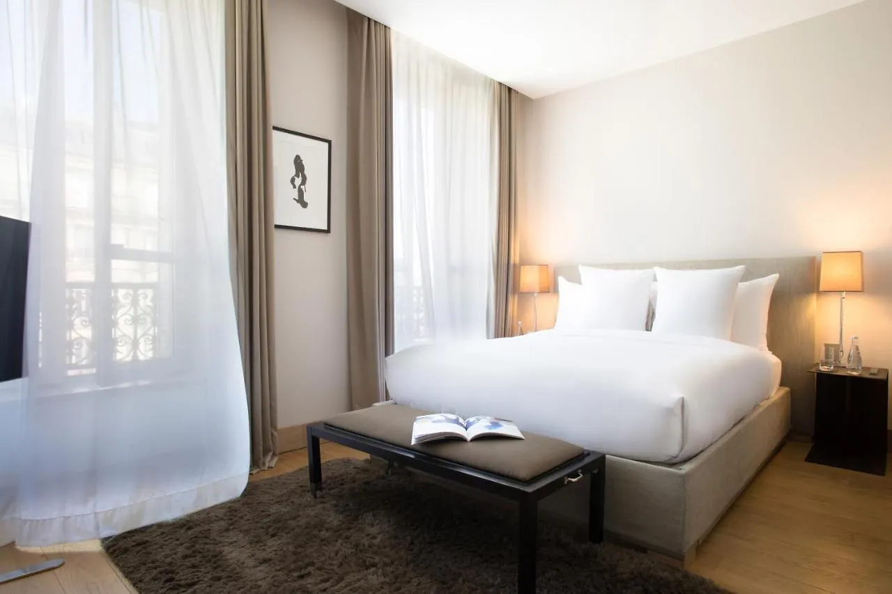 La Reserve Paris Apartments 5*,