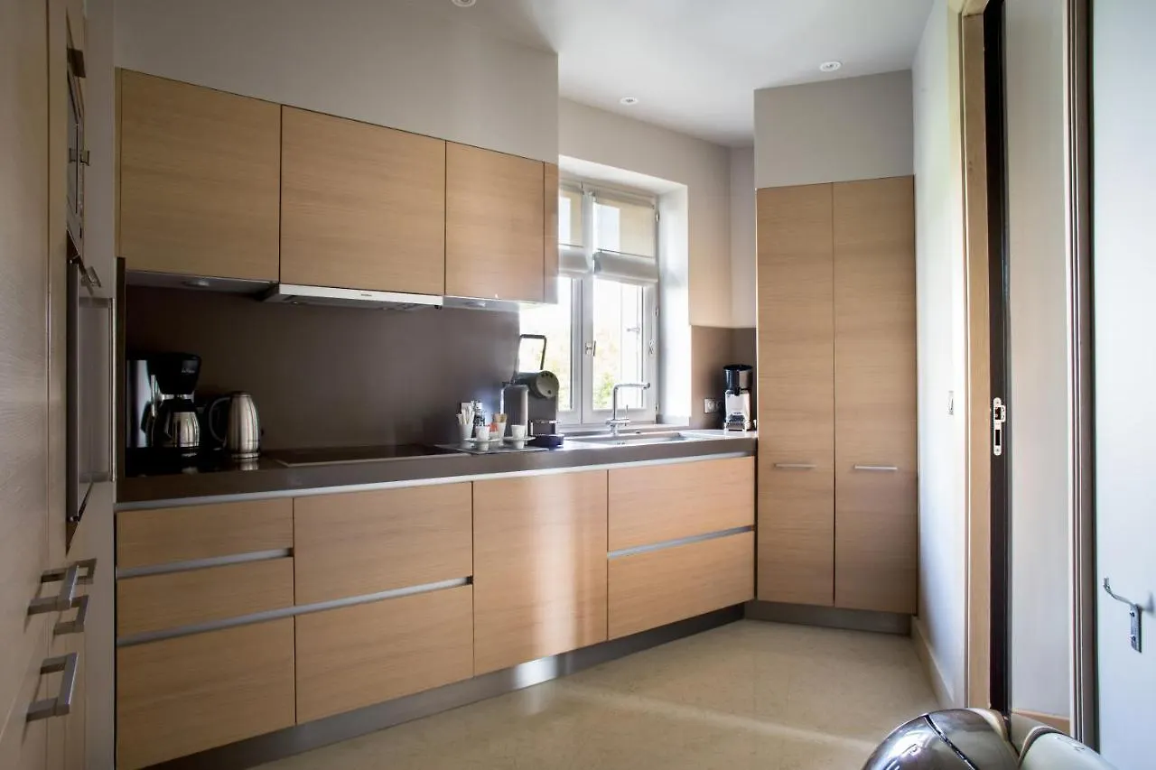 La Reserve Paris Apartments 5*,  Frankrike