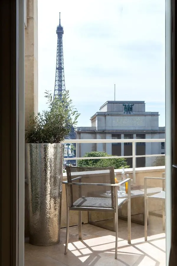 La Reserve Paris Apartments