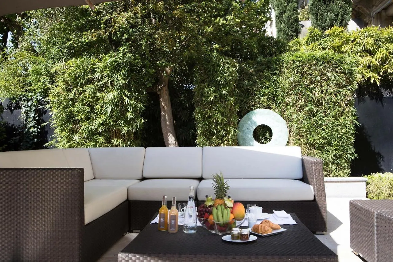 ***** Lägenhetshotell La Reserve Paris Apartments Frankrike